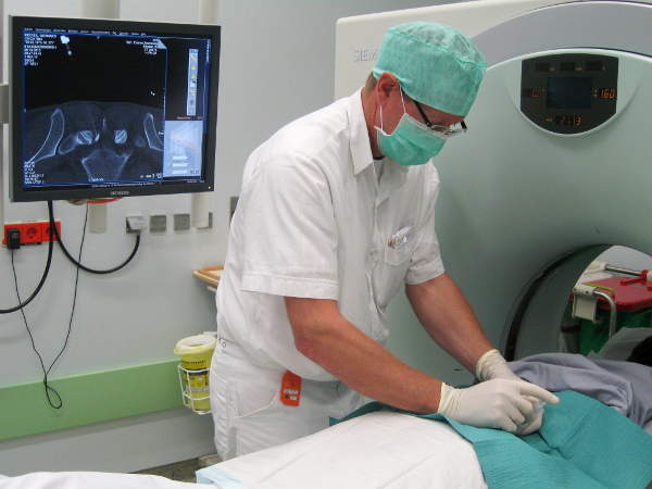 CT unterstützte Schmerztherapie CT unterstützte Schmerztherapie